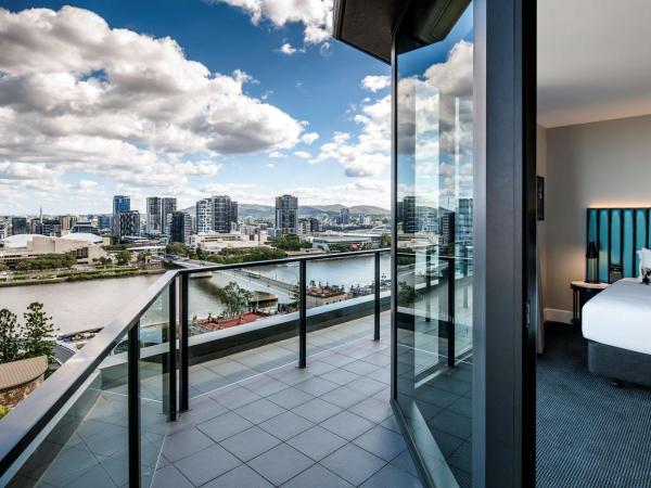 Adina Apartment Hotel Brisbane : photo 5 de la chambre appartement de grand standing 3 chambres avec balcon et vue sur rivière