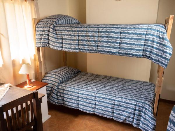 Posada del Ñireco : photo 4 de la chambre chambre familiale avec salle de bains privative