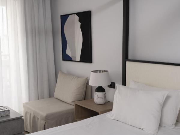 Hersonissos Palace : photo 4 de la chambre chambre double ou lits jumeaux - vue latérale sur mer