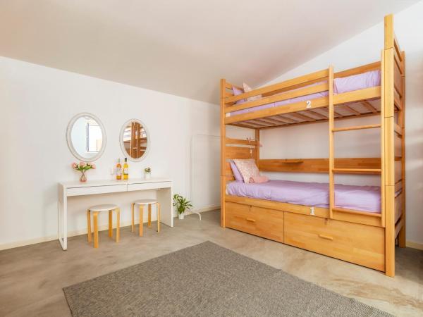 Female Hostel : photo 6 de la chambre lit dans dortoir pour femmes de 6 lits