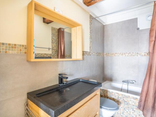 Hostel Ambassade Bretonne Vieux-Port : photo 8 de la chambre lit dans dortoir mixte de 6 lits