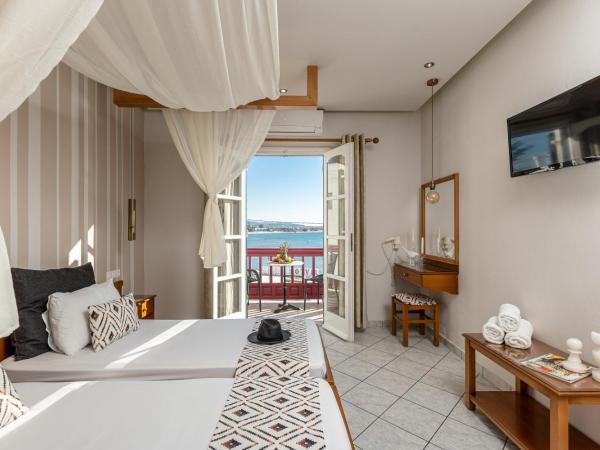 Hotel Palatia : photo 6 de la chambre chambre lits jumeaux - vue sur mer