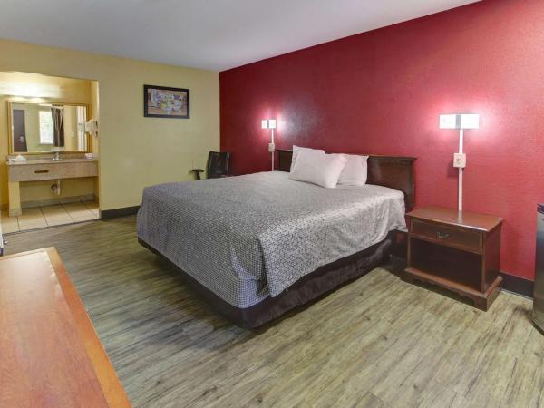 Econo Lodge Town Center : photo 1 de la chambre chambre lit king-size - non-fumeurs