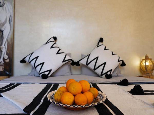 Fleur de cactus, Guesthouse, Tamraght : photo 3 de la chambre studio lit king-size