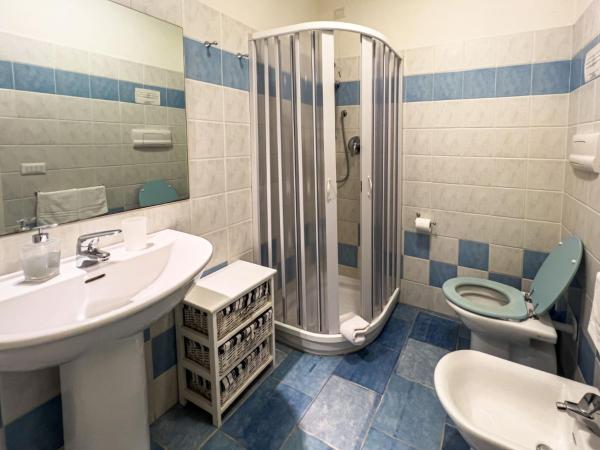 La Terrazza Guesthouse : photo 6 de la chambre chambre double ou lits jumeaux - vue sur jardin