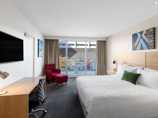 Crowne Plaza Queenstown, an IHG Hotel : photo 3 de la chambre chambre king standard avec balcon