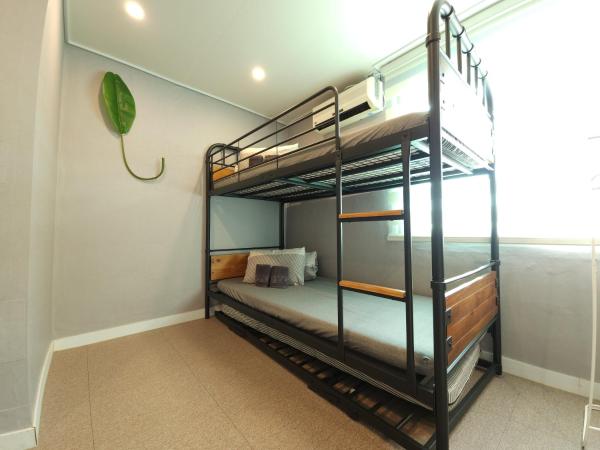 OYO Hostel Dongdaemun1 : photo 4 de la chambre chambre quadruple