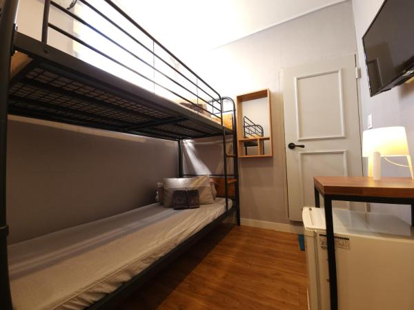 OYO Hostel Dongdaemun1 : photo 4 de la chambre chambre lits jumeaux basique