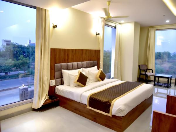 Hotel Aarna : photo 3 de la chambre suite familiale