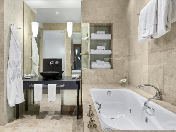 Peppers Waymouth Hotel : photo 3 de la chambre suite lit king-size premium deluxe peppers