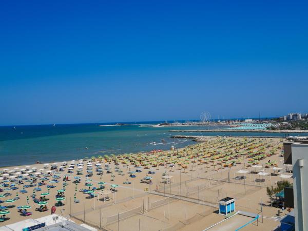 Hotel Imperial Beach - Dada Hotels : photo 10 de la chambre chambre double ou lits jumeaux exécutive - vue sur mer