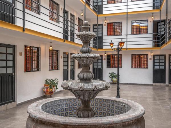 Cinco de Mayo Hotel : photo 4 de la chambre chambre double deluxe