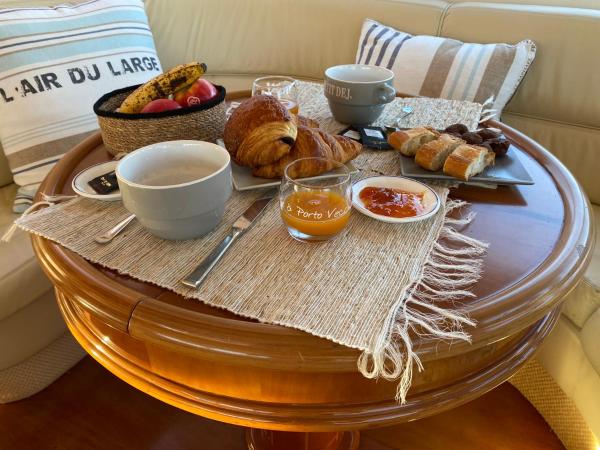 Yacht le Yauta Porto Vecchio : photo 2 de la chambre chambre double - vue sur mer