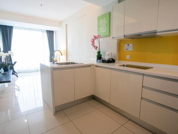 Sky Hotel : photo 2 de la chambre suite studio