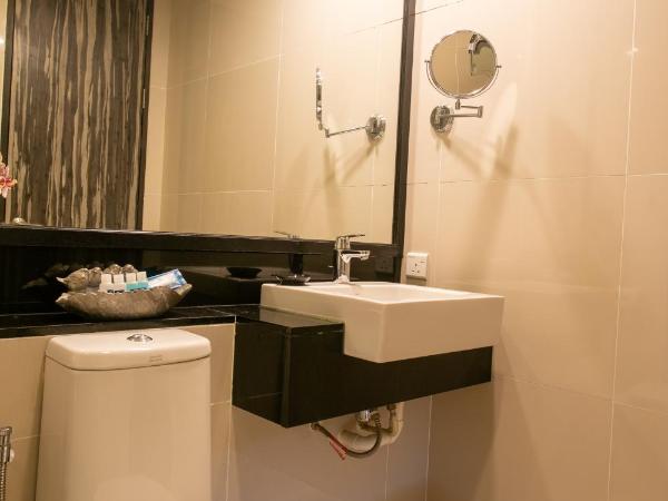 Sky Hotel : photo 7 de la chambre suite exécutive