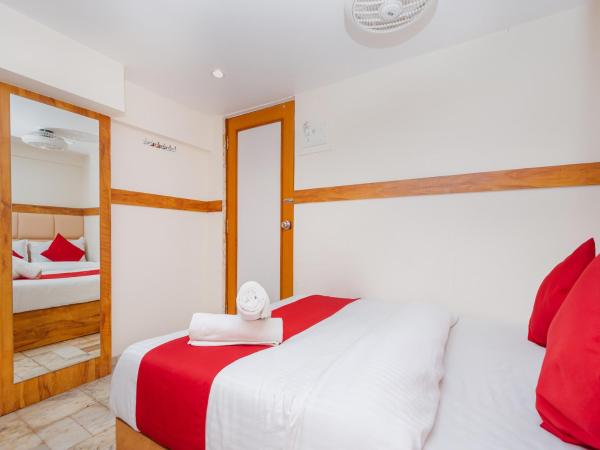 Hotel KGN - Mumbai : photo 3 de la chambre chambre familiale