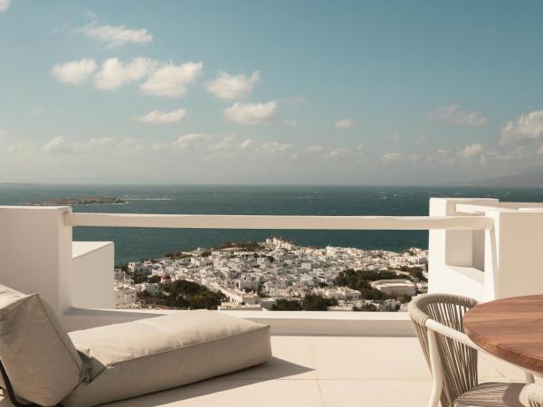 Lovia Mykonos : photo 8 de la chambre suite lune de miel avec piscine privée - vue sur mer