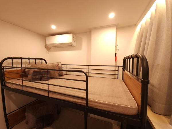 OYO Hostel Myeongdong 3 : photo 7 de la chambre chambre lits jumeaux