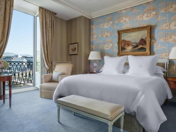 Four Seasons Hotel des Bergues Geneva : photo 2 de la chambre suite lit king-size leman