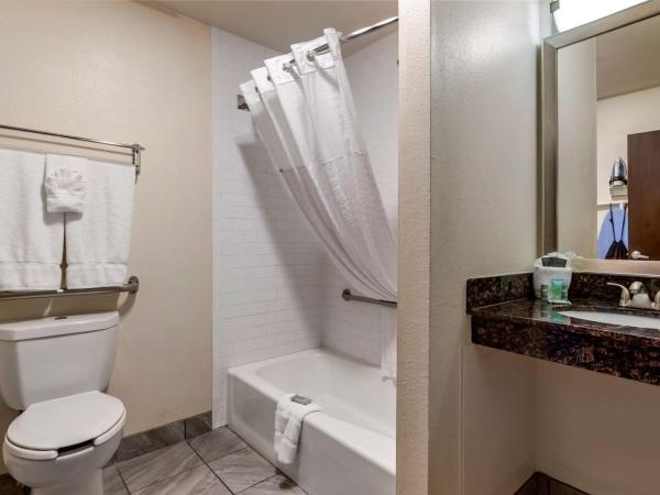 Best Western Airport Albuquerque InnSuites Hotel & Suites : photo 1 de la chambre chambre avec 2 lits queen-size - accessible aux personnes à mobilité réduite - non-fumeurs