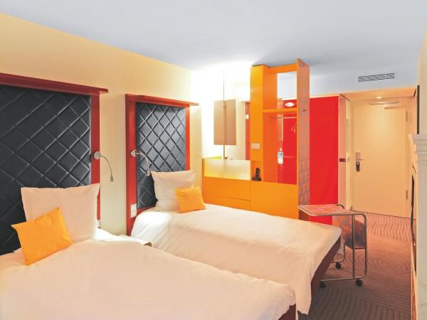 ibis Styles Hotel Berlin Mitte : photo 7 de la chambre chambre lits jumeaux