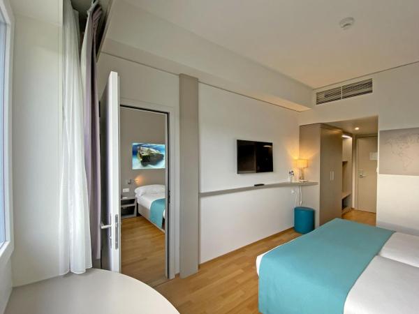 Aquatis Hotel : photo 2 de la chambre chambre familiale - 2 chambres communicantes