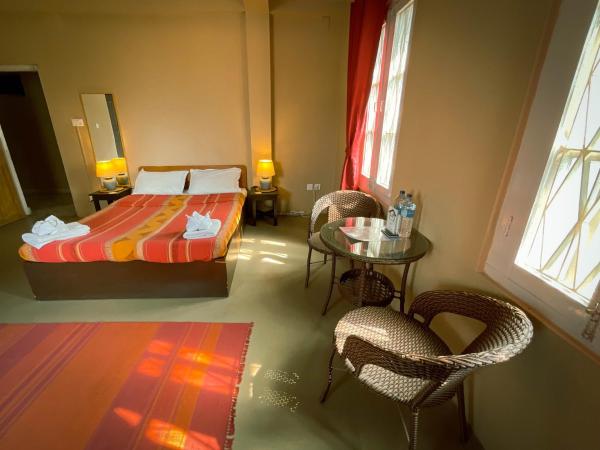 New Hotel Castle : photo 4 de la chambre chambre double avec balcon