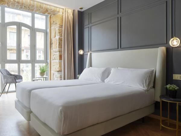 HOTEL ARRIZUL CATEDRAL : photo 4 de la chambre chambre double ou lits jumeaux supérieure avec balcon