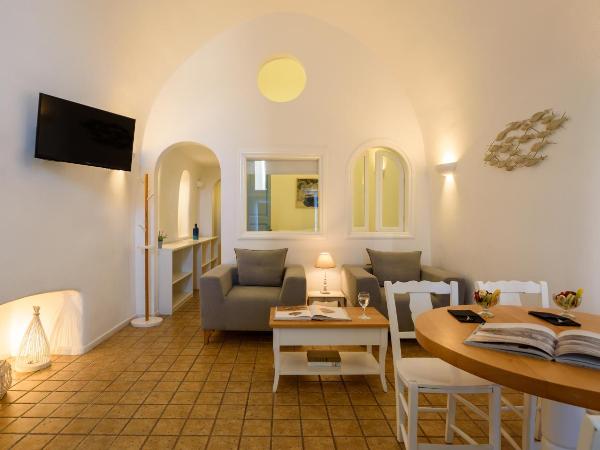 Pantelia Suites : photo 10 de la chambre suite junior avec bain à remous - vue sur caldeira