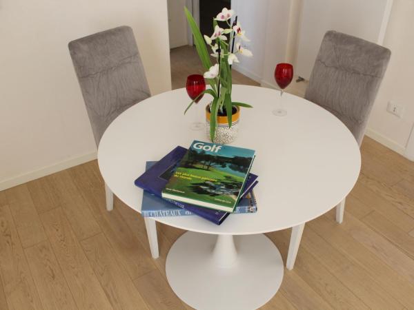 My Comfort : photo 8 de la chambre chambre lit queen-size avec baignoire spa