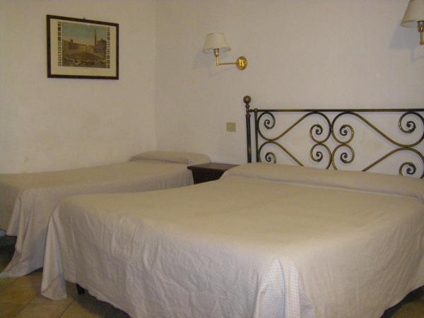 Albergo Cannon d'Oro : photo 7 de la chambre chambre triple