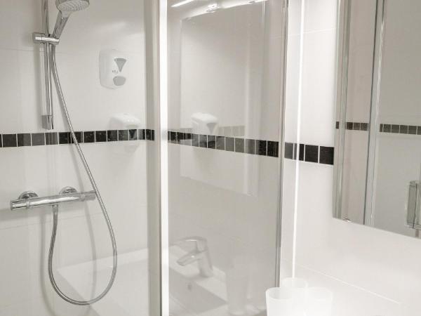 Hotel des Arts - Centre Cathédrale : photo 8 de la chambre chambre lits jumeaux classique