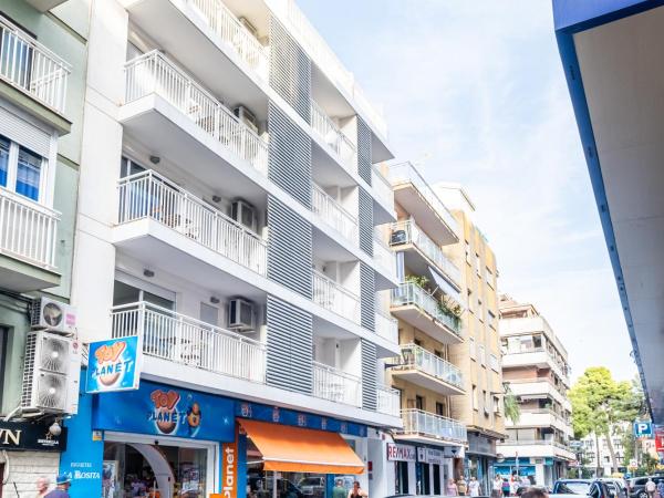 Apartamentos La Rosita Old Town B-21 : photo 1 de la chambre appartement