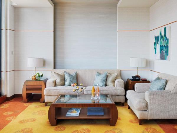 The Peninsula Tokyo : photo 2 de la chambre suite exécutive avec lit king-size