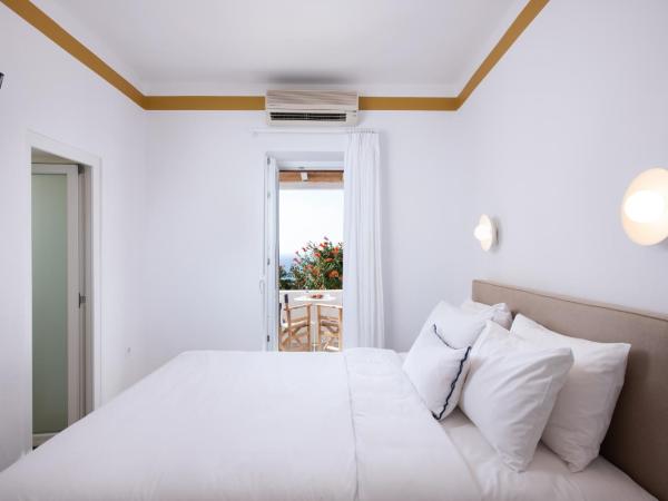 Hotel Tagoo : photo 5 de la chambre chambre double - vue latérale sur mer