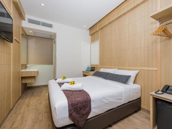 Hotel 81 Premier Star : photo 2 de la chambre chambre double supérieure