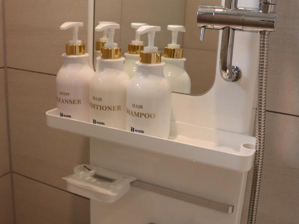 H HOSTEL Itaewon : photo 6 de la chambre chambre simple avec salle de bains commune