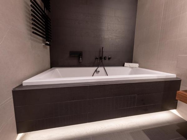 Yomo Centric : photo 6 de la chambre chambre double ou lits jumeaux deluxe avec balcon