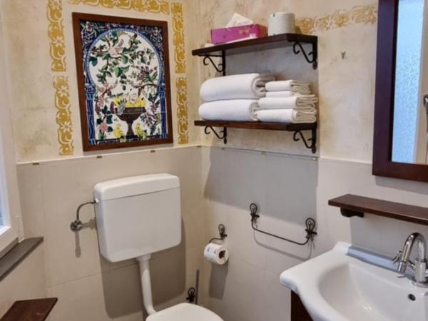 Le Stanze di Rigoletto : photo 5 de la chambre chambre double ou lits jumeaux avec salle de bains privative