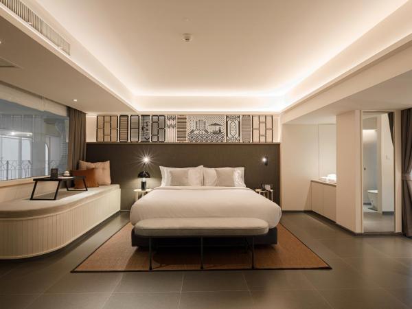 YANH Ratchawat Hotel : photo 3 de la chambre chambre lit king-size deluxe