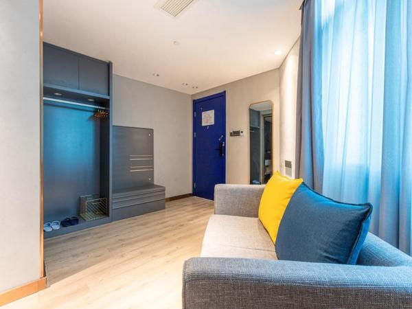 LanOu Hotel Wuhan CapitaMall Wusheng Road Metro Station : photo 8 de la chambre chambre double deluxe