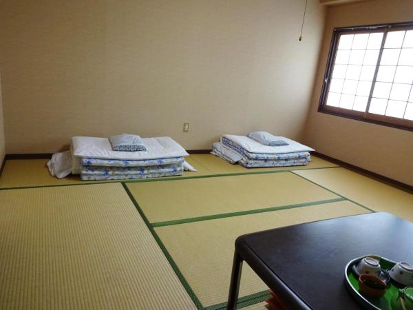 Imazato Ryokan : photo 4 de la chambre chambre triple avec baignoire