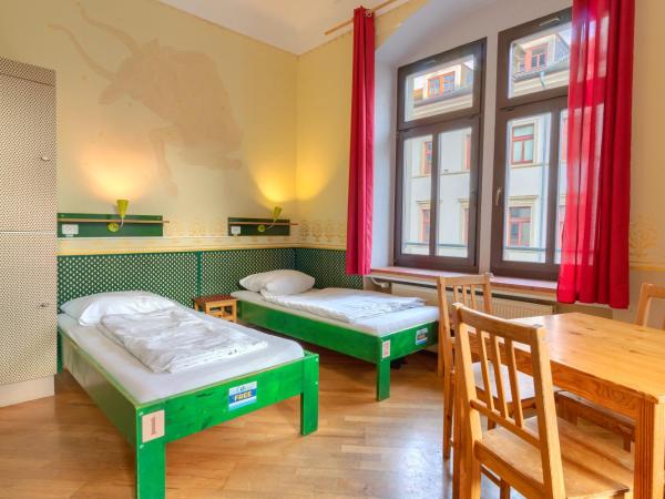 Hostel Mondpalast : photo 8 de la chambre lit dans dortoir mixte de 6 lits