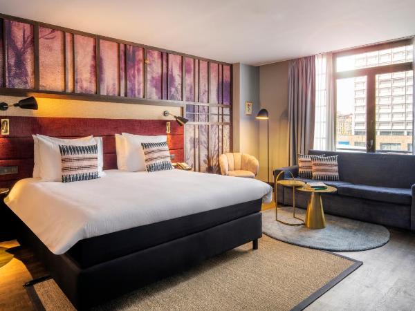 Hotel Indigo Brussels - City, an IHG Hotel : photo 2 de la chambre chambre lit king-size premium avec canapé