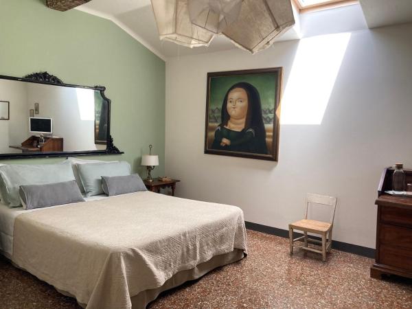 BLQ 01boutique B&B : photo 10 de la chambre chambre double ou lits jumeaux avec salle de bains