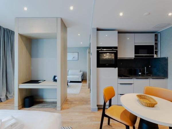 Fourty Three Luxury Serviced Apartments : photo 1 de la chambre studio supérieur