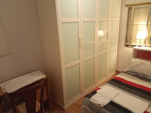 2-Centro Habitación Masc 8X : photo 8 de la chambre single room men only