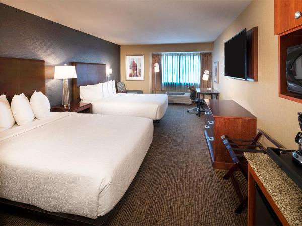 Silver Cloud Hotel - Portland : photo 1 de la chambre chambre avec 2 grands lits queen-size