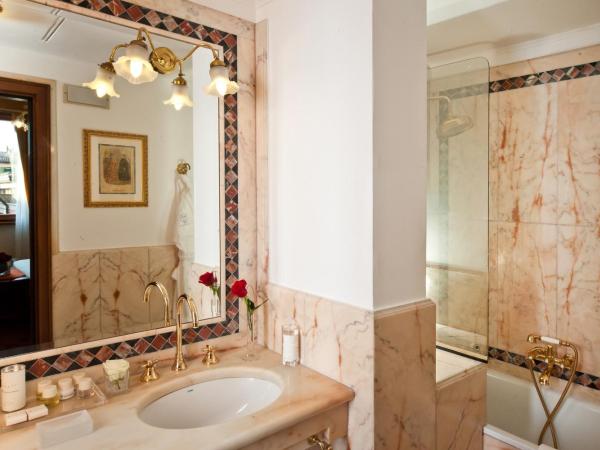 Due Torri Hotel : photo 1 de la chambre suite junior