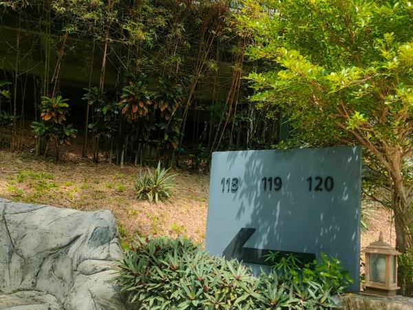 U Rip Resort Phi Phi Hotel : photo 10 de la chambre chambre lits jumeaux - vue sur montagne